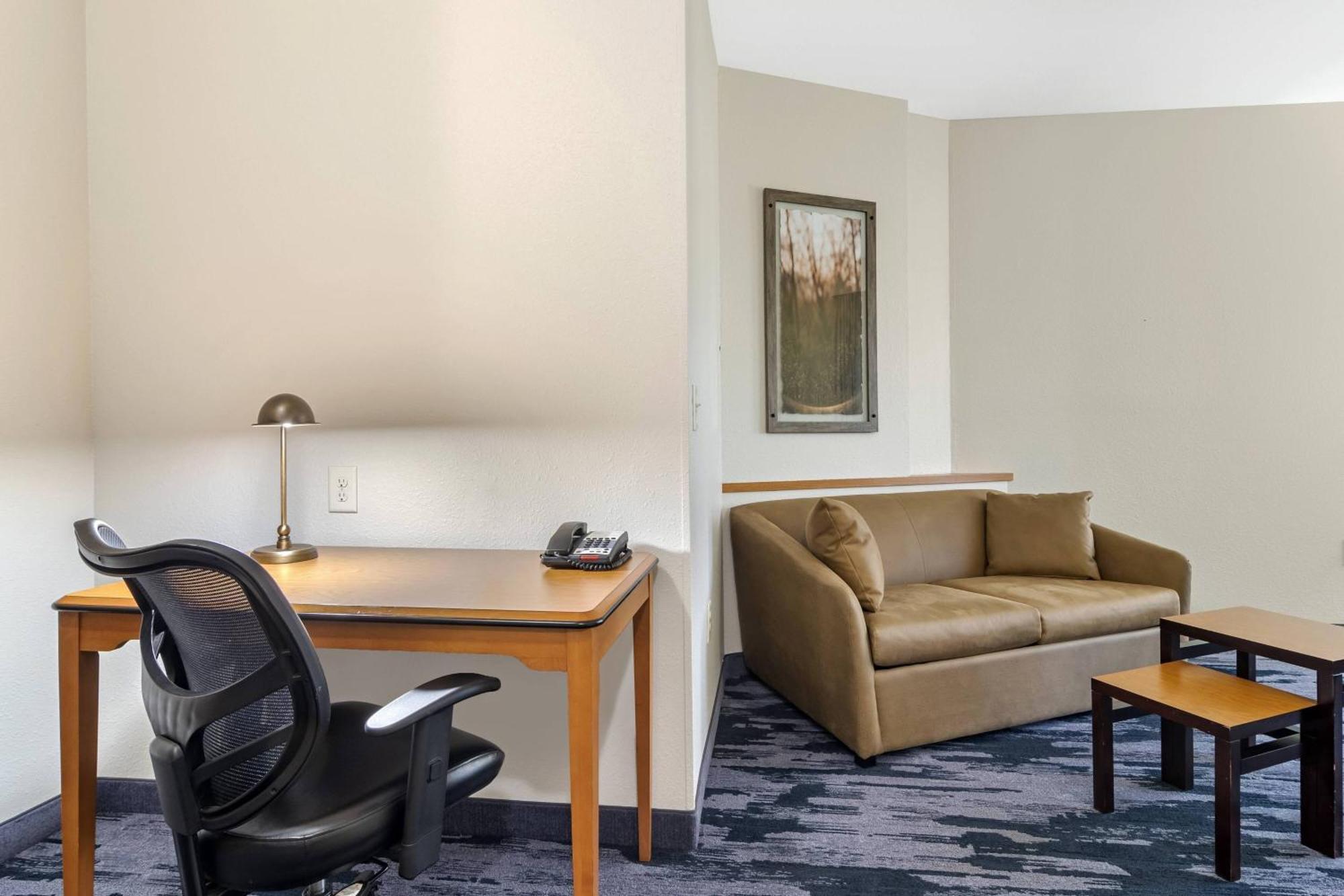 Fairfield Inn & Suites By Marriott Commerce Esterno foto