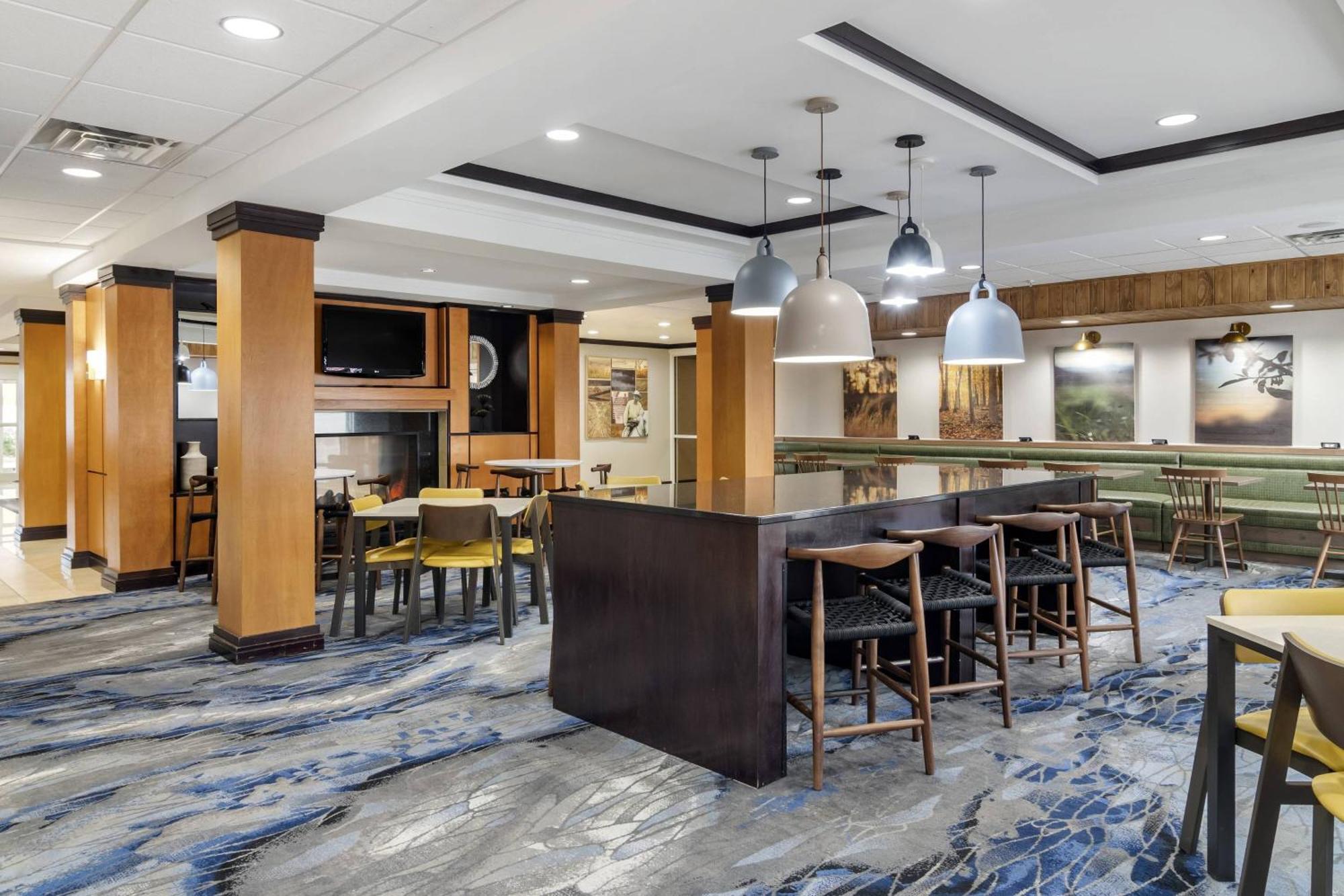 Fairfield Inn & Suites By Marriott Commerce Esterno foto