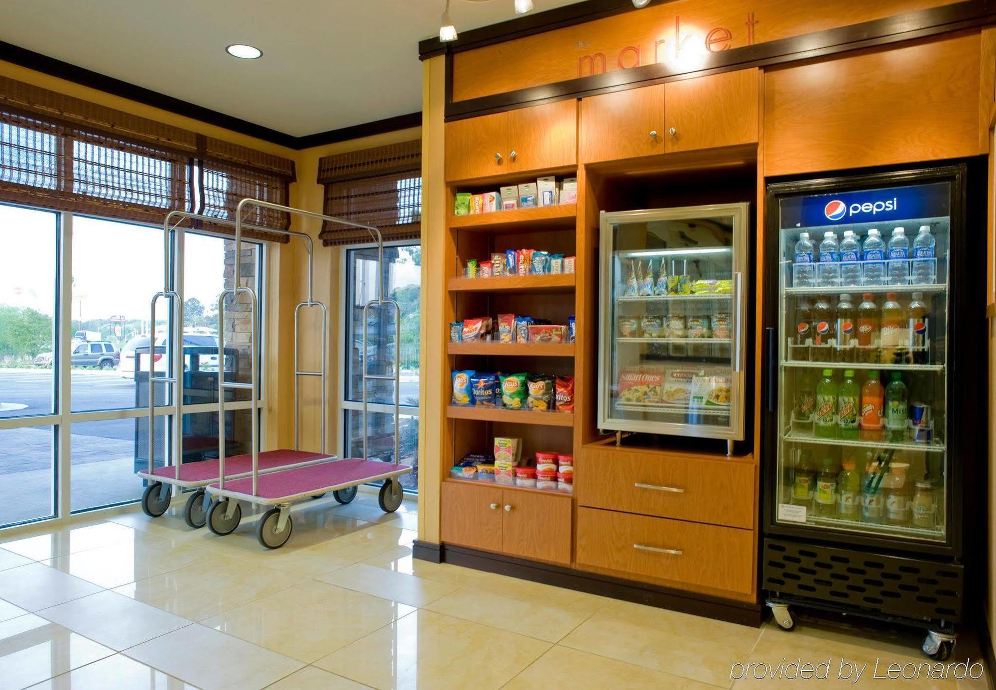 Fairfield Inn & Suites By Marriott Commerce Ristorante foto